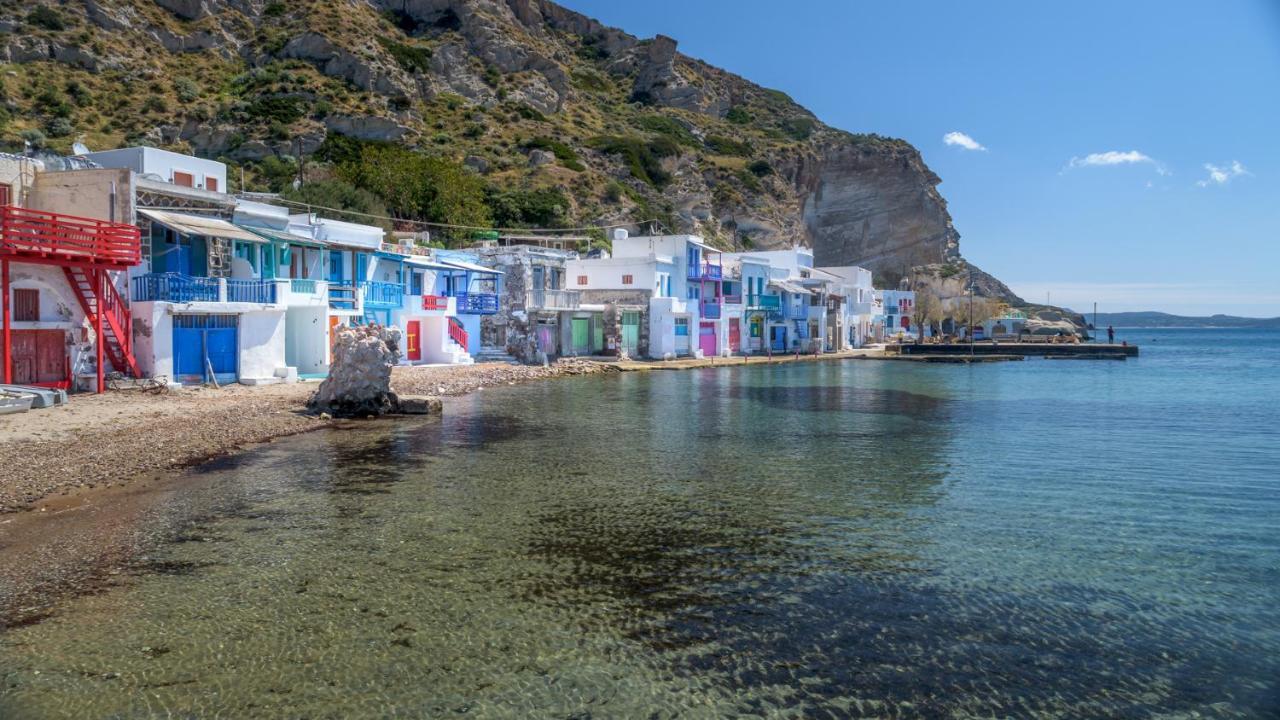Blue Traditional Boathouse In Klima Klima  Exterior photo